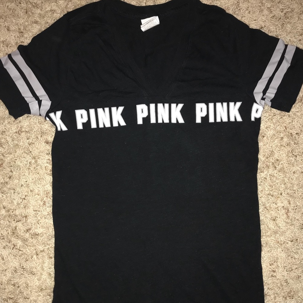 VS•Pink T-Shirt Medium Size. Only worn once.